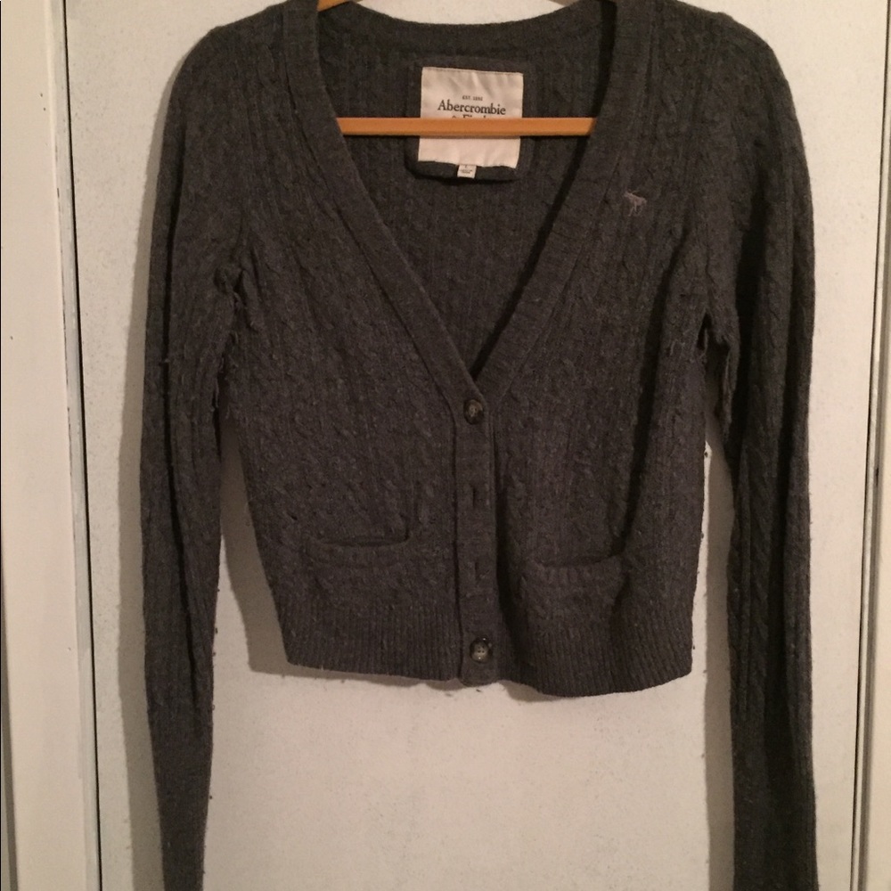 Cardigan sweater